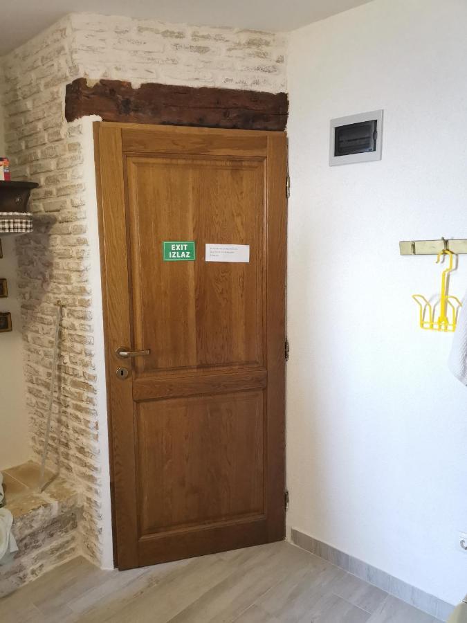 Apartment Giulio - 10Mt To The Beach Rovinj Bagian luar foto
