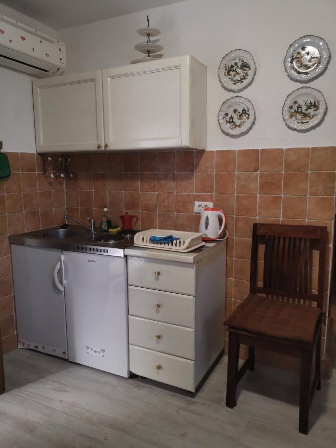Apartment Giulio - 10Mt To The Beach Rovinj Bagian luar foto