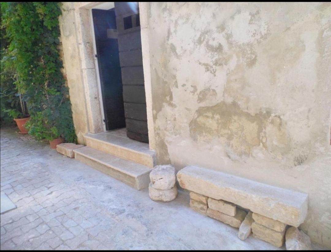 Apartment Giulio - 10Mt To The Beach Rovinj Bagian luar foto